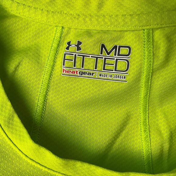 Under Armour Women Short Sleeve Workout Fitted T-shirt size M, Solid Neon Green - Picture 5 of 8